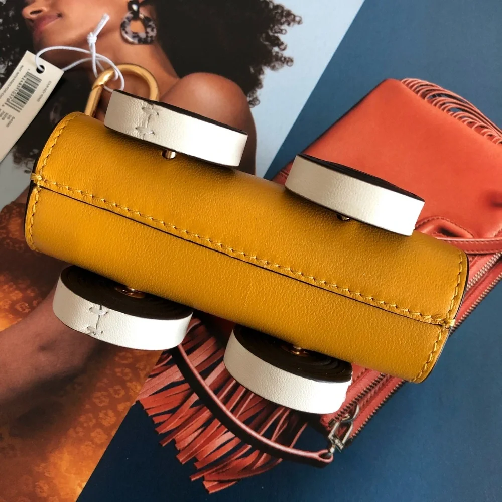 Tory Burch Car Key Ring 🔑 - Picture 5 of 7